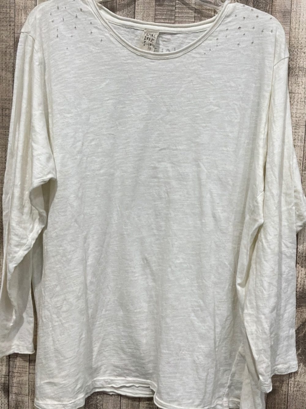 MAGNOLIA PEARL LONG SLEEVE WHITE VIGGO TEE